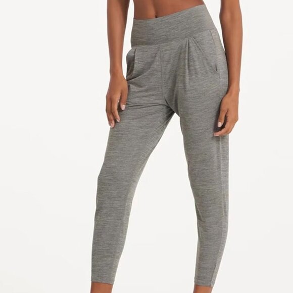 Vuori Lux At Ease Harem Style Pants Heather Gray Small